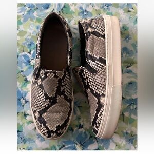 Tory Burch Natural Gray Snakeskin Embossed Leather Platform Slip-On Sneakers 7 M